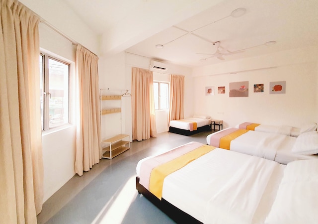 クロスアート・ホームステイ・ニア・ジョンカー&パハワン