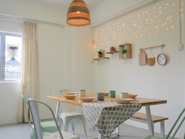 クロスアート・ホームステイ・ニア・ジョンカー&パハワン