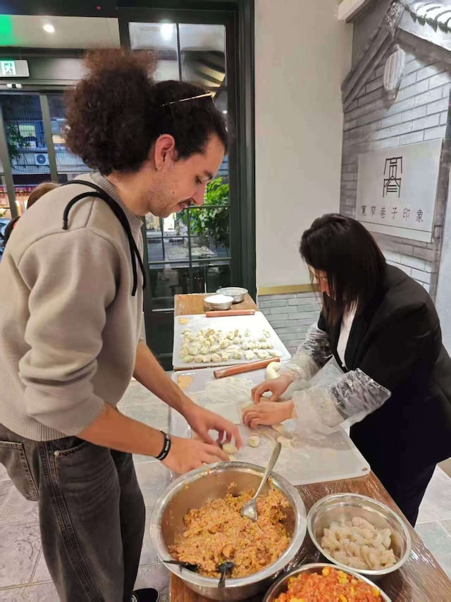 Nostalgia S Hotel(Chengdu KuanZhai Alley & Renmin Park)