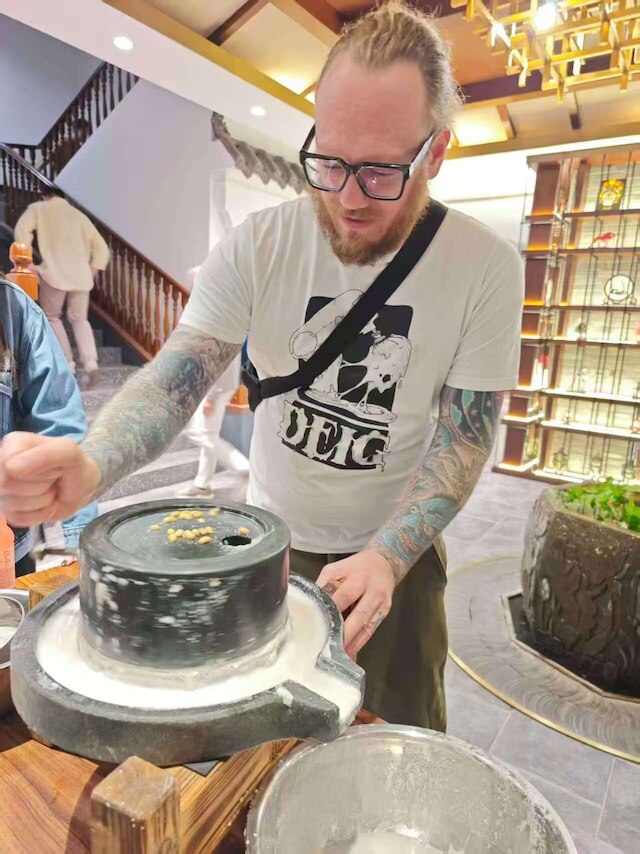 Nostalgia S Hotel(Chengdu KuanZhai Alley & Renmin Park)