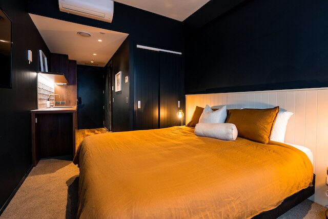 ザ・コブラーホテル