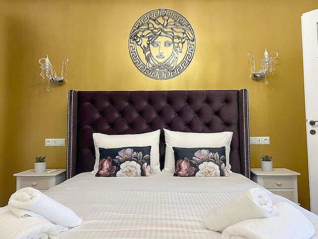 Check Point - Acropolis View（チェックポイント - アクロポリスビュー）