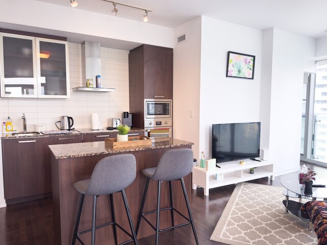 ゴージャスレイクビューブティックスイート