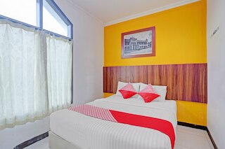 ホテル O ニア モール チプトラ 2