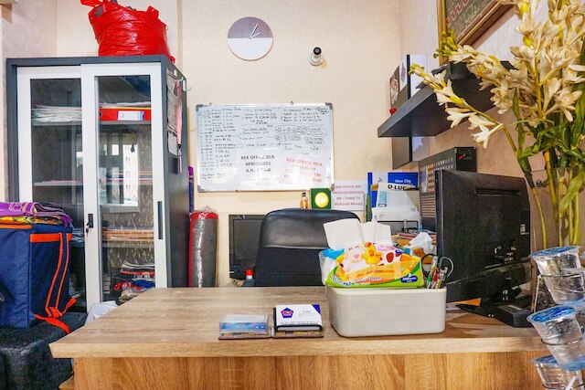 キャピタル O 91651 インディペンデント 99 ニア カリバタ シティ スクエア