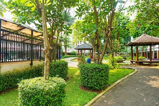 キャピタル O 91651 インディペンデント 99 ニア カリバタ シティ スクエア