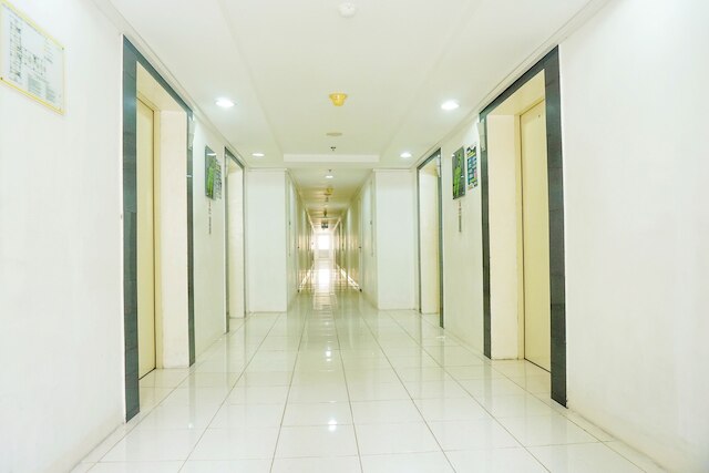 キャピタル O 91651 インディペンデント 99 ニア カリバタ シティ スクエア