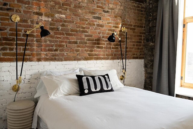 メゾン プラス ロワイヤル バイ ラグジュアリー イン トランジット