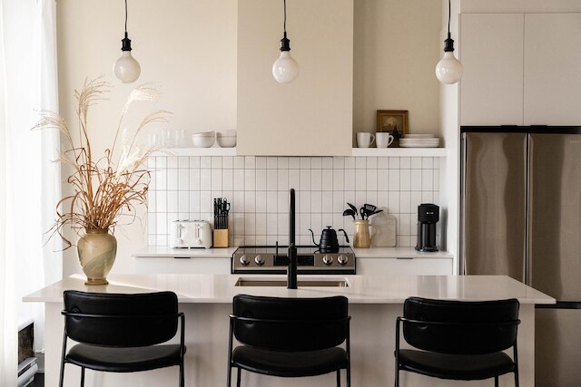 メゾン プラス ロワイヤル バイ ラグジュアリー イン トランジット