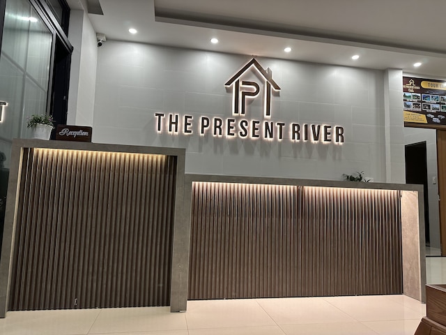 ザ プレゼント リバー ホイアン