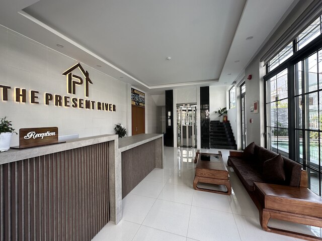 ザ プレゼント リバー ホイアン