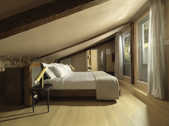 モニュメント ホテル