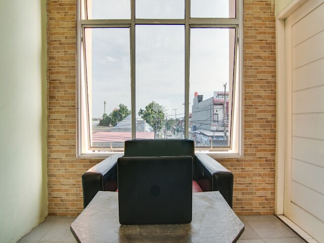 ホテル O SG 99 ホームステイ シャリア ニア SMP N 34 ペカンバル