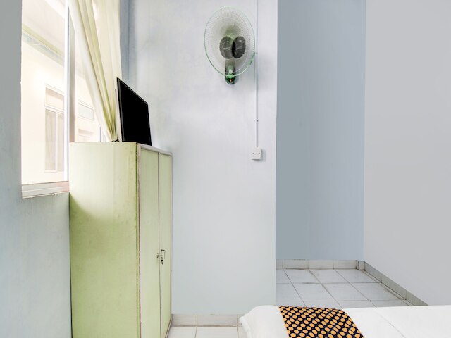 ホテル O SG 99 ホームステイ シャリア ニア SMP N 34 ペカンバル