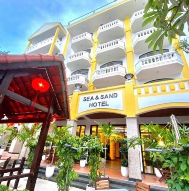 シー アンド サンド ホテル