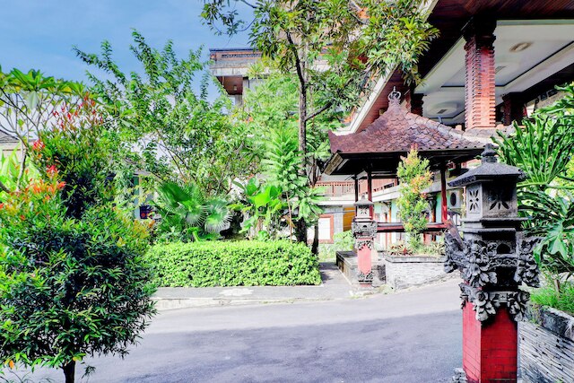 コレクション O バリ ニア ターミナル ウブン フォーマリー バトゥカル ガーデン ホテル