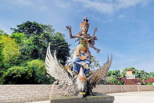 コレクション O バリ ニア ターミナル ウブン フォーマリー バトゥカル ガーデン ホテル