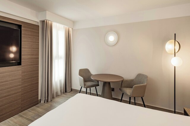 AC  ホテル バイ マリオット セント ジュリアンズ