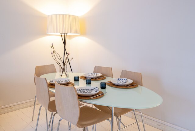 ファブ2brはマーケットスクエアからたった3ブロック