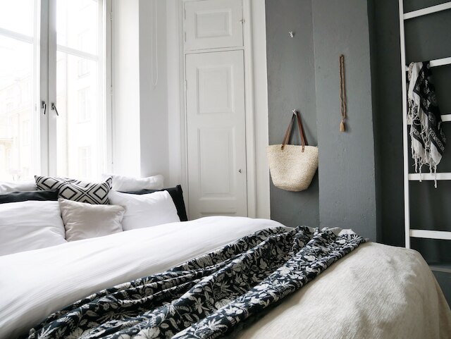 ファブ2brはマーケットスクエアからたった3ブロック