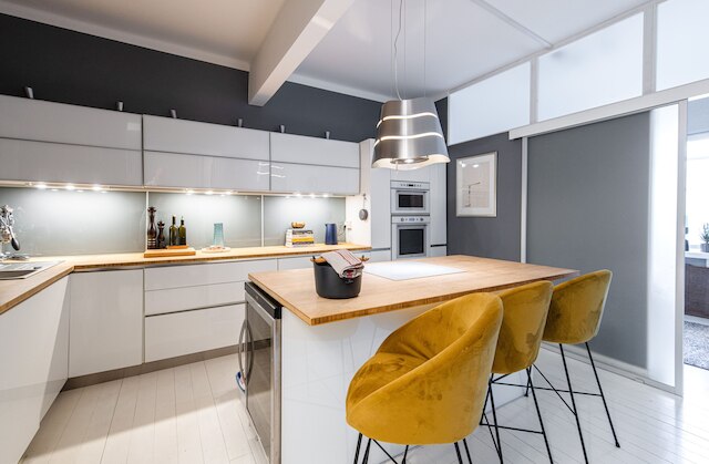 ファブ2brはマーケットスクエアからたった3ブロック