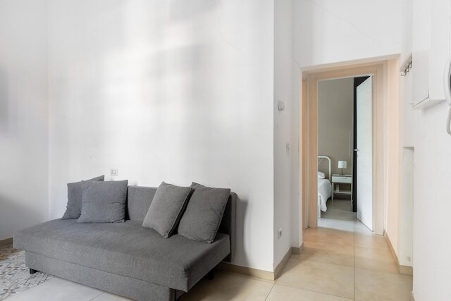 パラジーナ・カラッチ - アパルタメント・タランティーノ