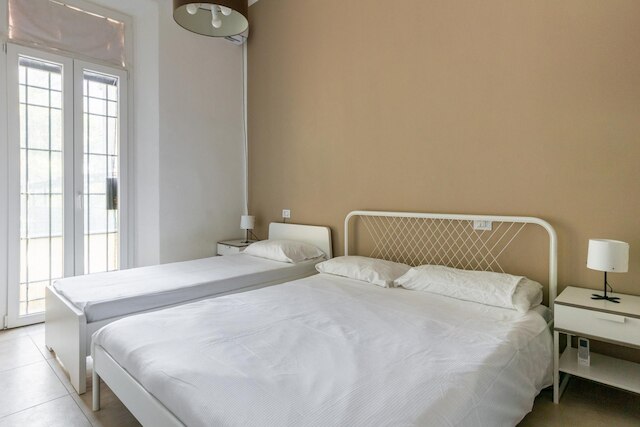 パラジーナ・カラッチ - アパルタメント・タランティーノ