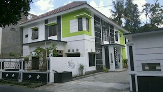 グリーンハウス・エクスクルーシブ・テガルワラス