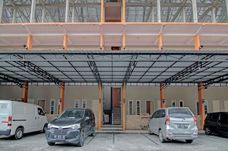 OYO  91949 アメーラ ホームステイ シャリア