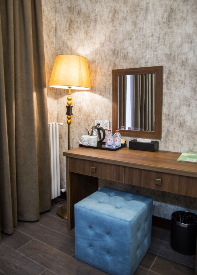 マカラ・シェキ・シティ・ホテル