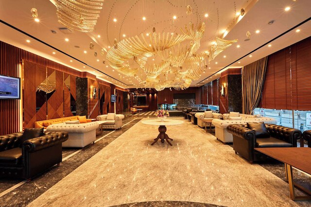 ラマダ バイ ウィンダム イスタンブール ウムラニエ