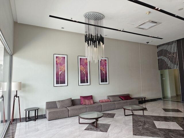 ラサ・サヤン・アット・ザ・ロフト・イマゴ