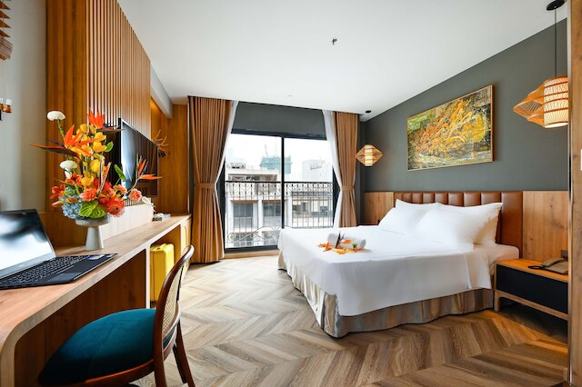 LA オペラ サイゴン ホテル