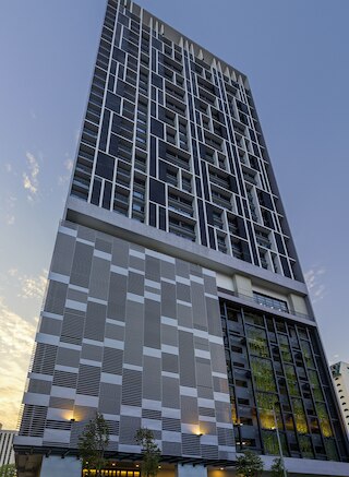 チェンバーズ レジデンス、サンウェイ プトラ モール