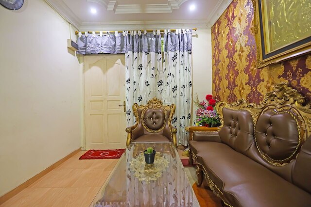 ホテル O サトリア ホームステイ シャリア