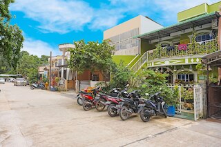 ホテル O サトリア ホームステイ シャリア