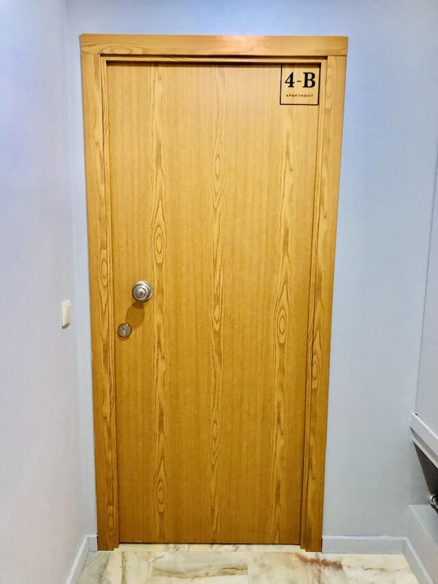 ヨーロポ - ダウンタウン 4B