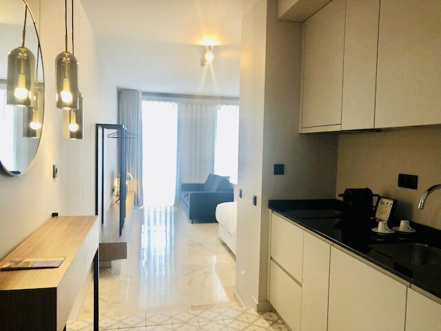 ヨーロポ - ダウンタウン 3B