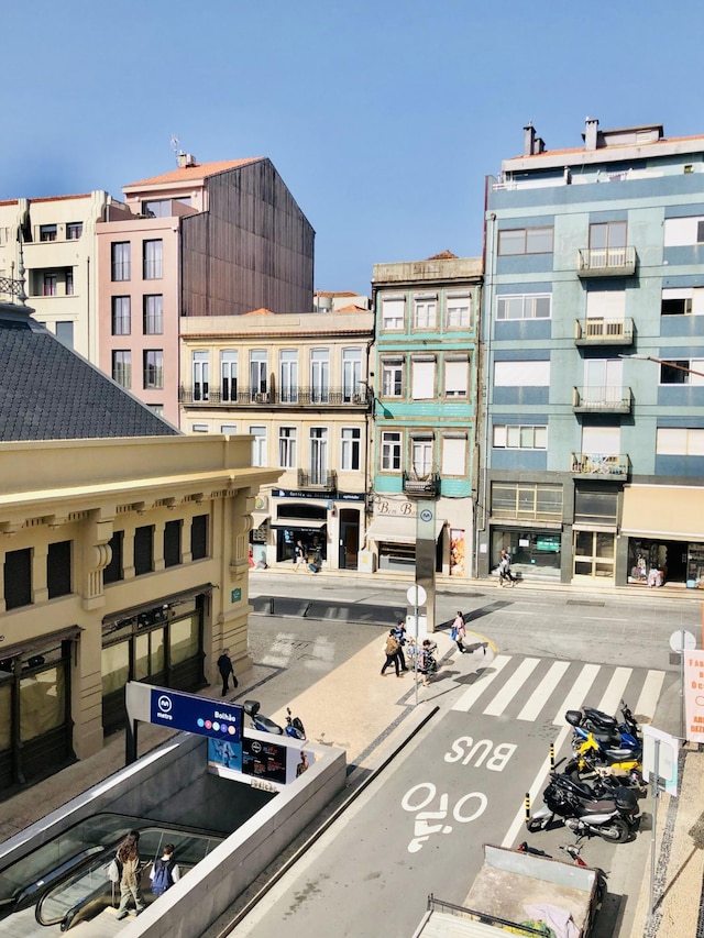 ヨーロポ - ダウンタウン 3B