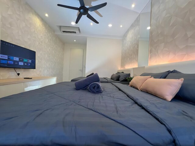 アティックホーム・メラカ・インペリオレジデンス