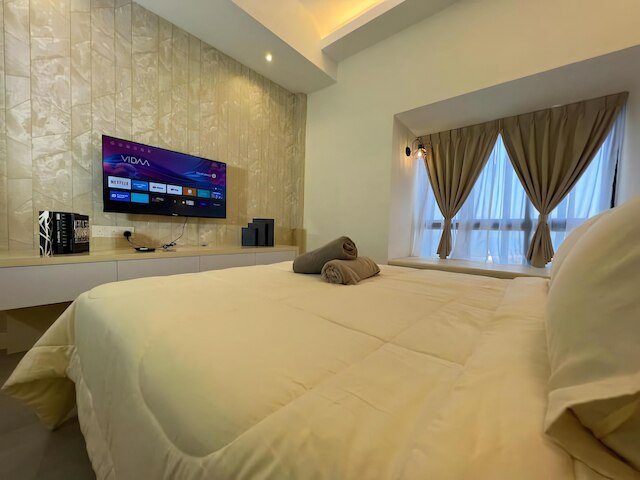 アティックホーム・メラカ・インペリオレジデンス