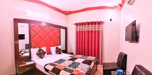 スバン パレス ゲストハウス