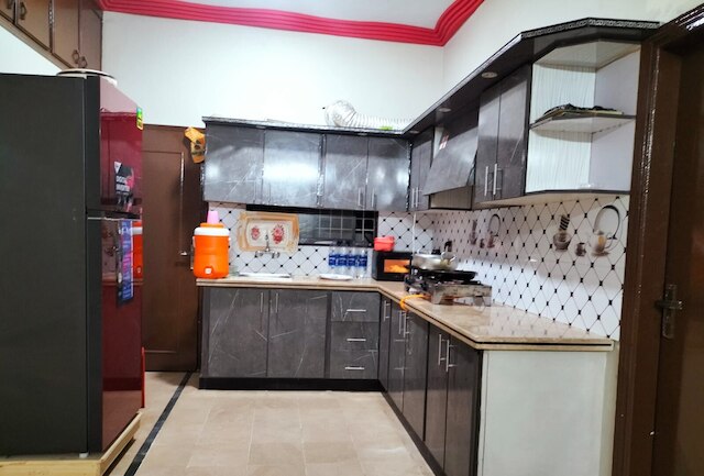 スバン パレス ゲストハウス