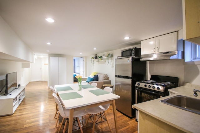 レスリーヴィルコージー&ブライトアパートメントイントレンディービーチズ