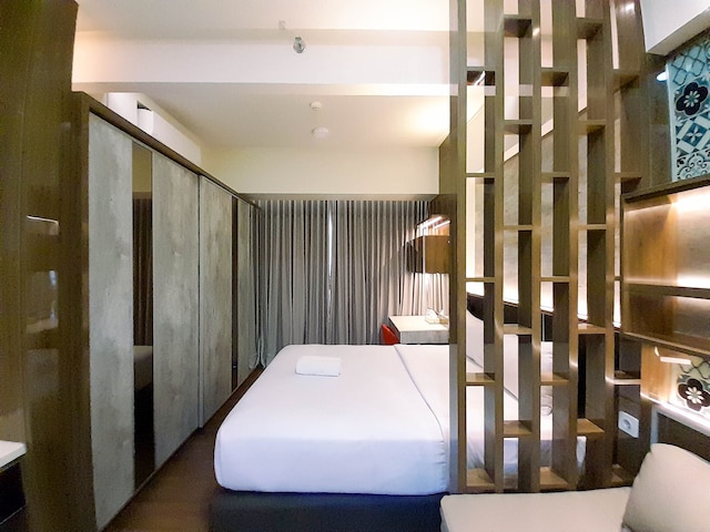 コージー スタジオ ルーム アット ウッタラ ザ アイコン  アパートメント