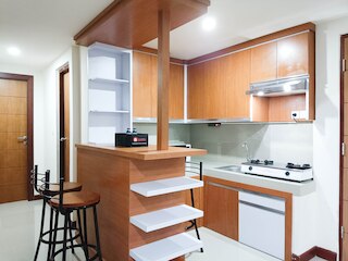 スペーシャス アンド コンフォータブル3ベッドルーム ヴィダ ビュー マカッサル  アパートメント