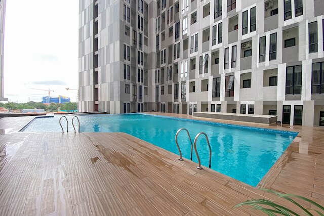 ファンシー アンド ナイス スタジオ アット ザ アルトン  アパートメント