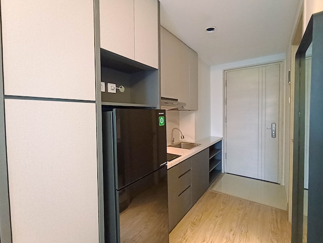 コンフォート スタジオ アット 10TH フロア マタラム シティ  アパートメント