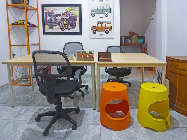 ホテル O アングレック ホームズ マカッサル