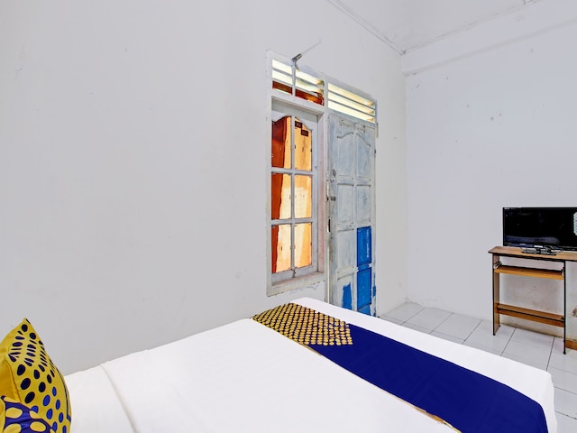 スポット オン 91764 グリヤ アマルタ シャリア